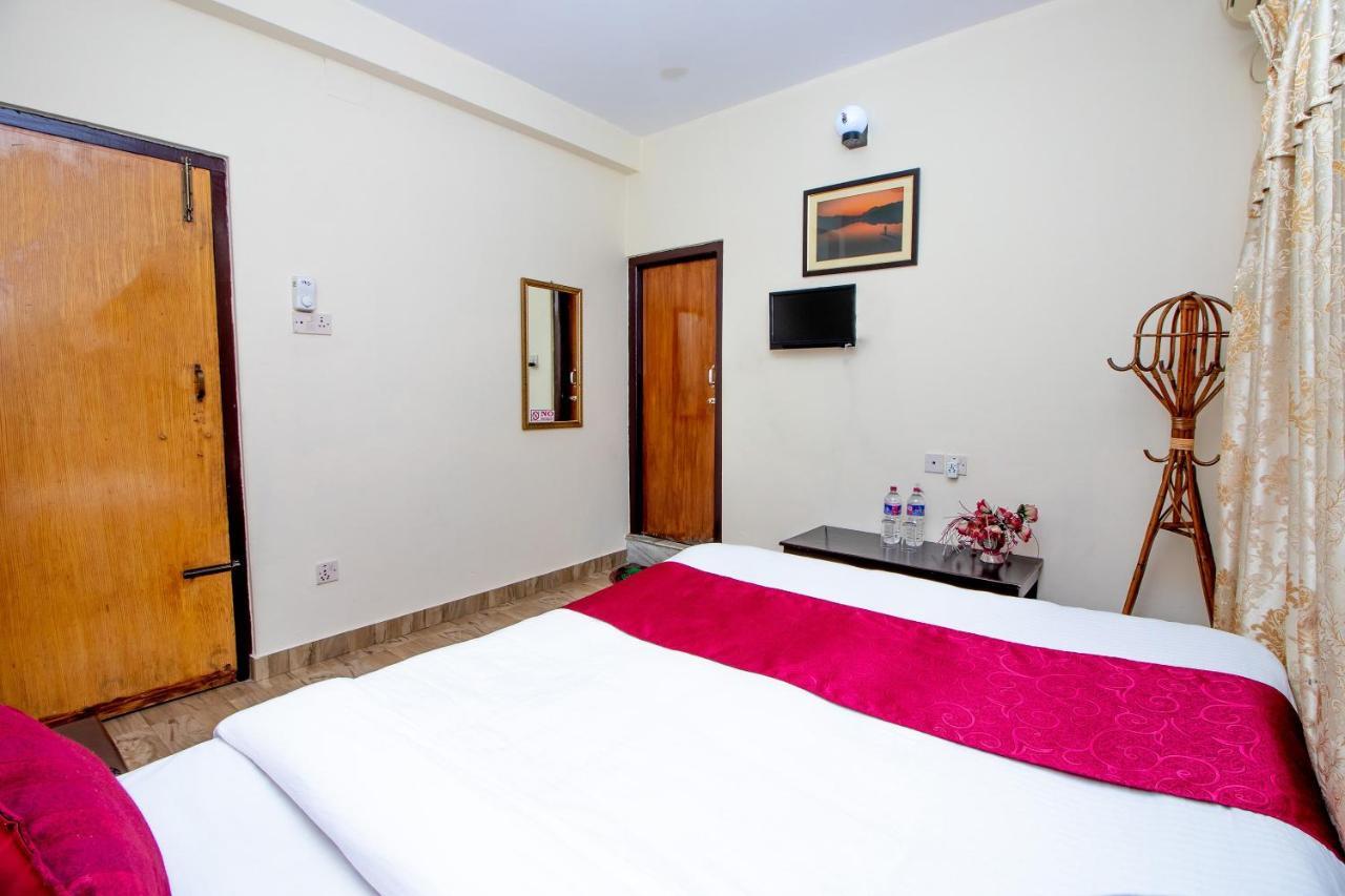 Hotel Royal Image Pokhara Eksteriør bilde