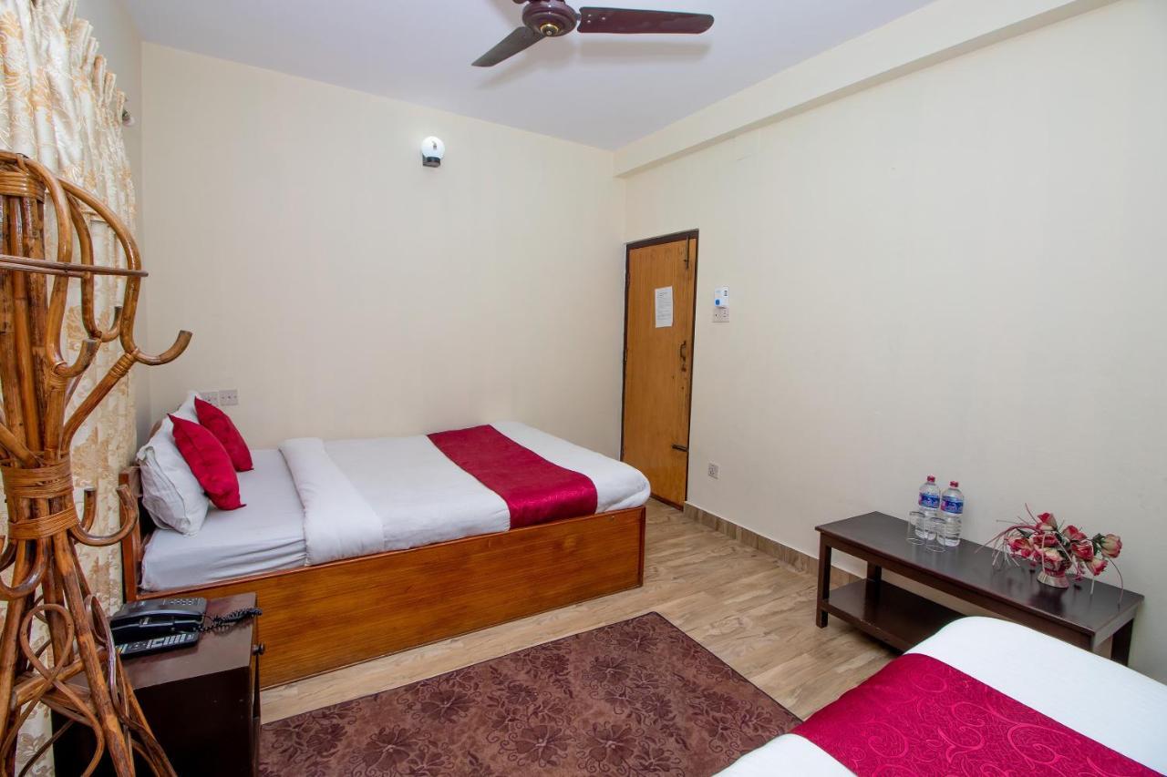 Hotel Royal Image Pokhara Eksteriør bilde